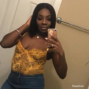 Meet your Posher, Telisha